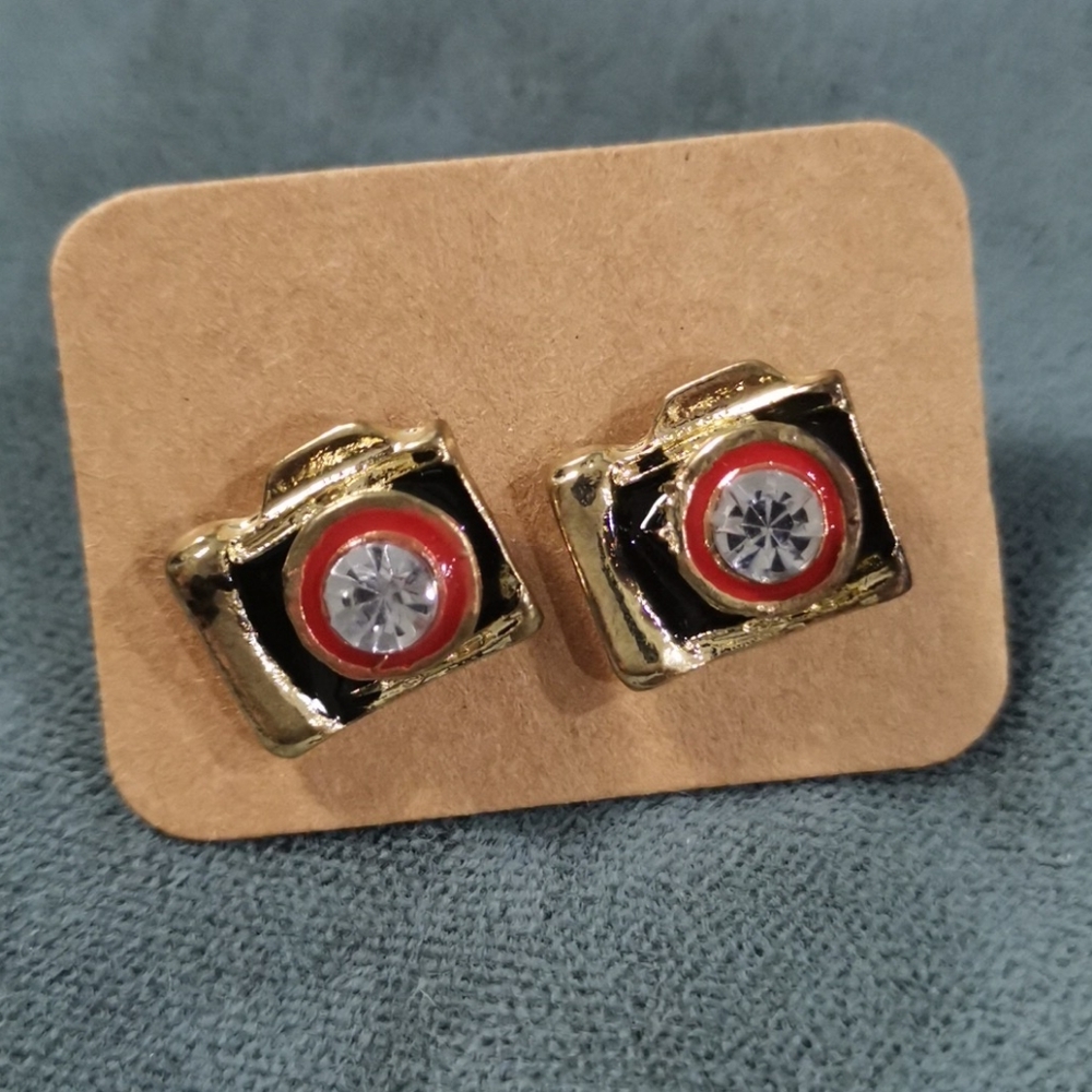 Little camera earring